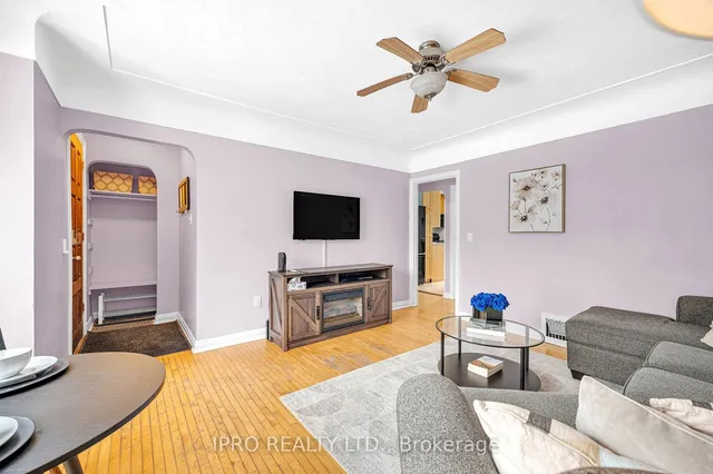 Additional image 5 of 179 Bond St