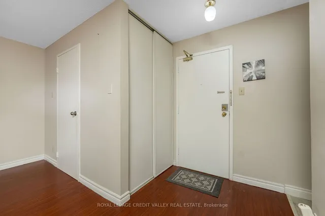 Additional image 6 of 25 Trailwood Dr Unit 303