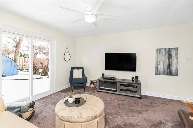 Additional image 7 of 865 Queensdale Ave