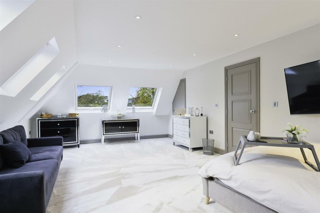 Additional image 31 of Woodcote Park Avenue, Purley