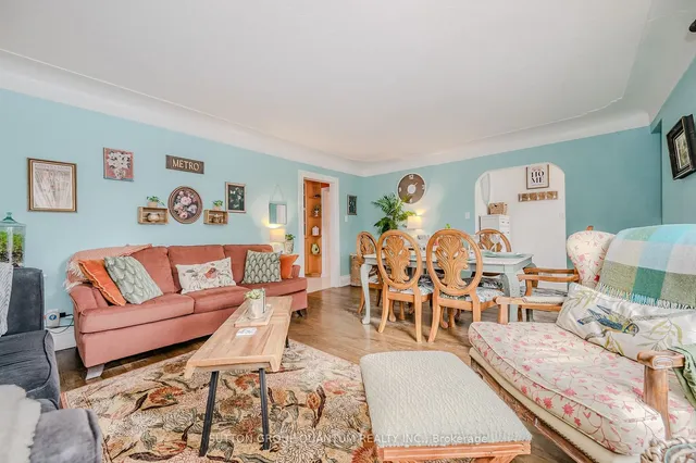 Additional image 8 of 15 Mayfair Ave