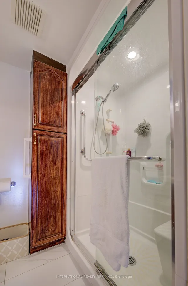 Additional image 32 of 3446 Bannerhill Ave