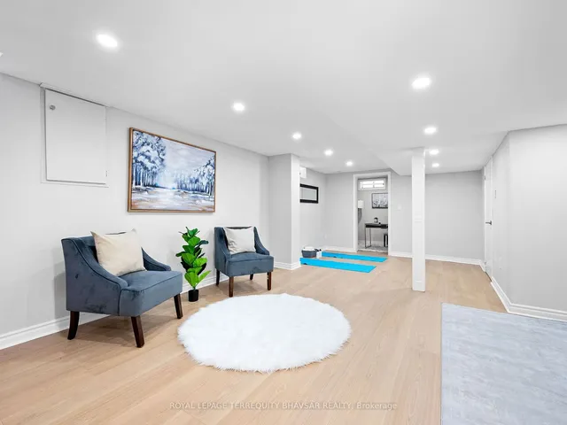 Additional image 38 of 4692 Owl Circ