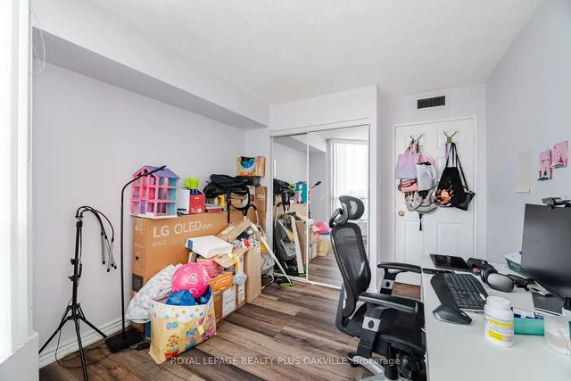 Additional image 32 of 4470 Tucana Crt Unit 910