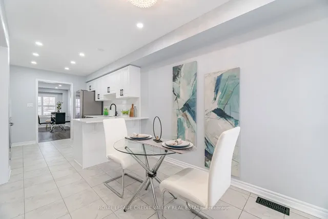 Additional image 16 of 114 Whitlock Ave