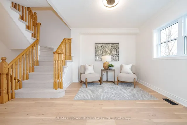 Additional image 23 of 244 Glenashton Dr