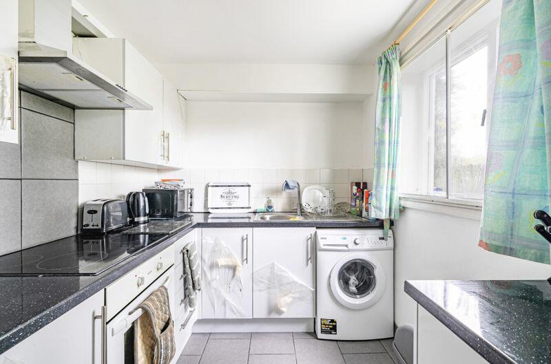 Additional image 11 of Fairbairn Close, Purley