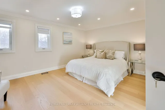 Additional image 21 of 411 Barclay Cres