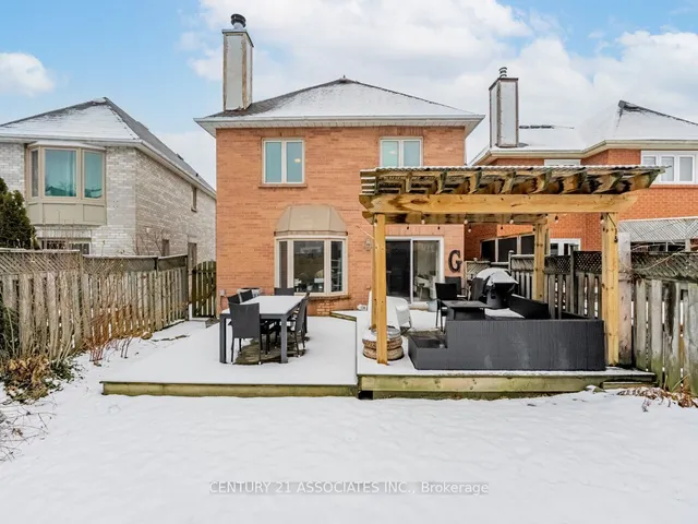 Additional image 35 of 137 Cove Cres