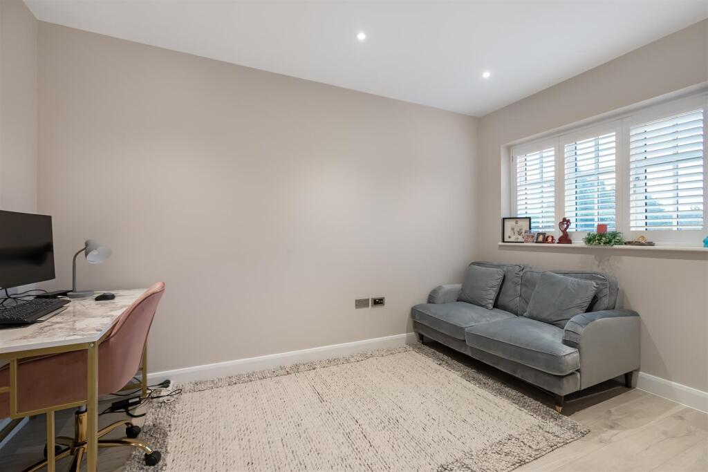 Additional image 10 of Pampisford Road, Purley
