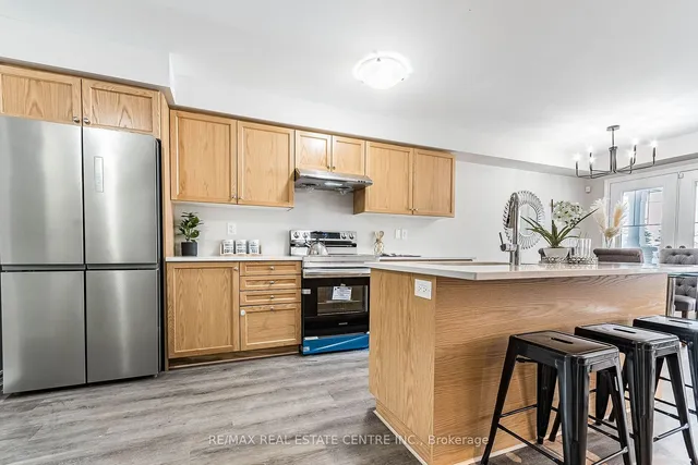 Additional image 13 of 10 Utter Pl