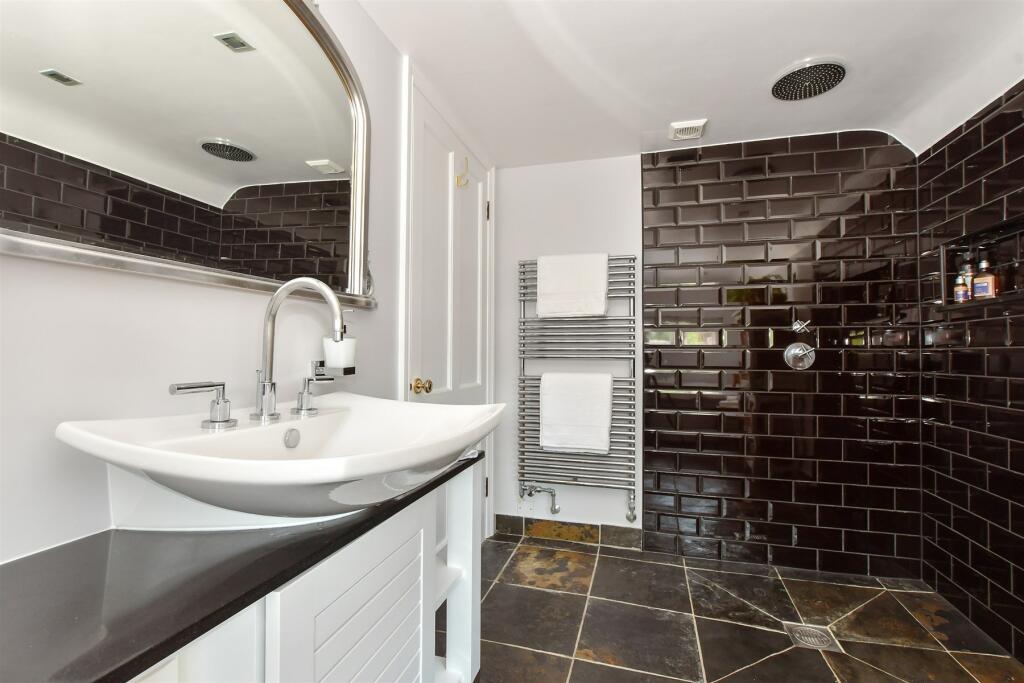 Additional image 16 of High Street, Sandwich, Kent