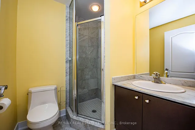 Additional image 17 of 50 Absolute Ave Unit 303