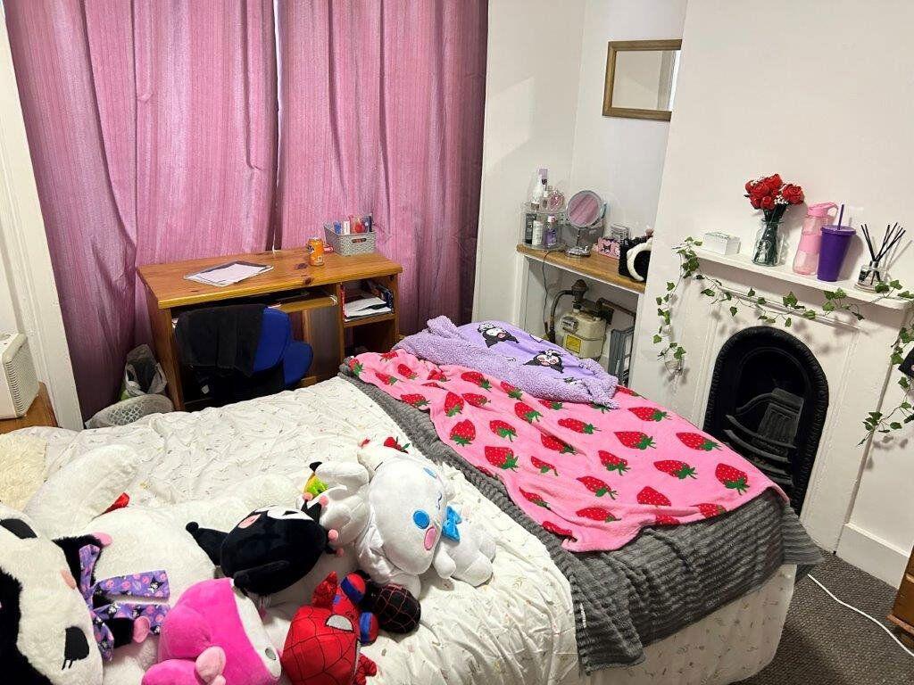 Additional image 37 of St Johns Lane, Canterbury Ref - 1205