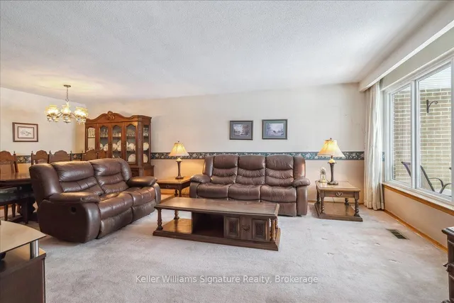 Additional image 4 of 3302 Victory Cres