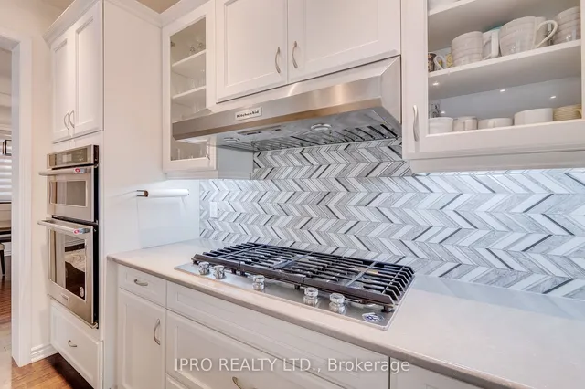 Additional image 21 of 692 Kennedy Circ