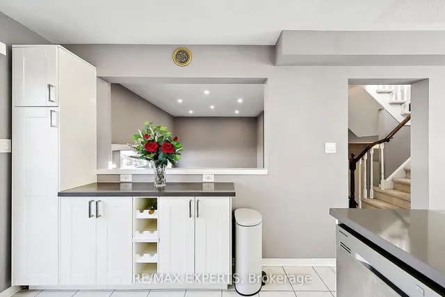 Additional image 16 of 7101 Branigan Gate Unit 26