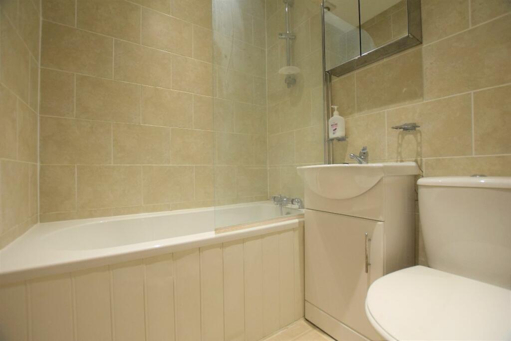 Additional image 13 of 6 Bedroom Student Home - 113 Sturry Road