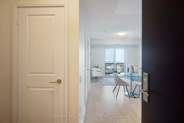 Additional image 4 of 8 Nahani Way Unit 1722