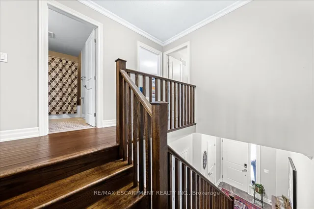 Additional image 19 of 75 Southshore Cres