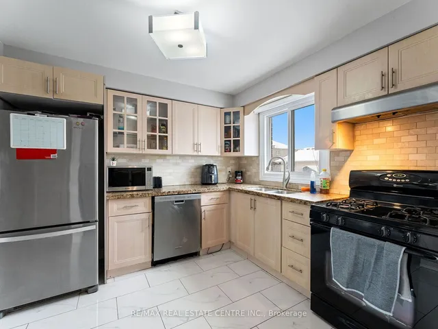 Additional image 13 of 7196 Delmonte Cres