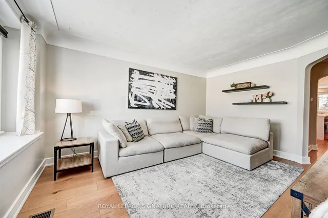 Additional image 4 of 273 East 37th St