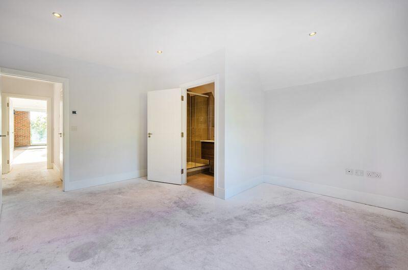 Additional image 7 of Hillview Place, Higher Drive, Purley