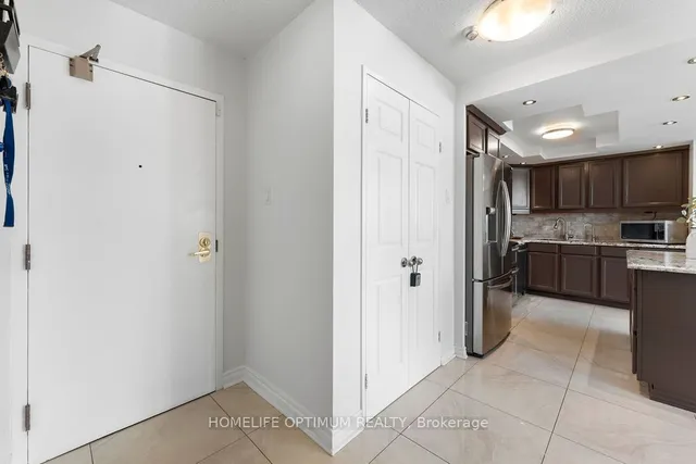 Additional image 2 of 3700 Kaneff Cres Unit 1408