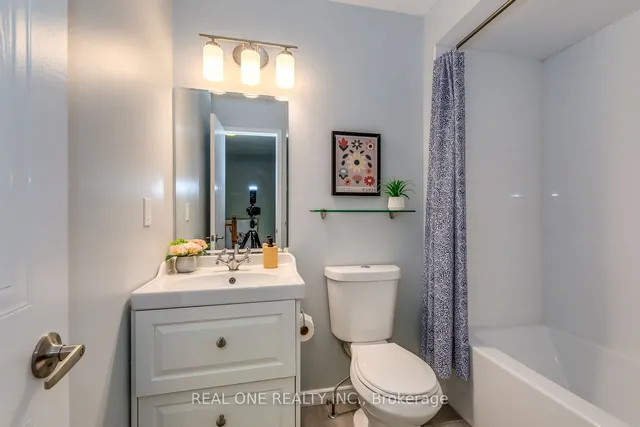 Additional image 34 of 70 Glenashton Dr