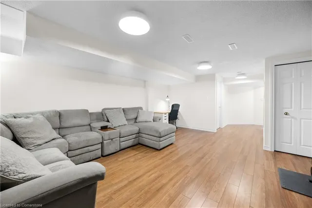 Additional image 32 of 2025 Cleaver Ave Unit 27