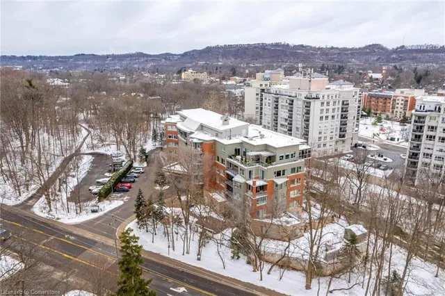 Additional image 37 of 77 Governors Rd Unit 201