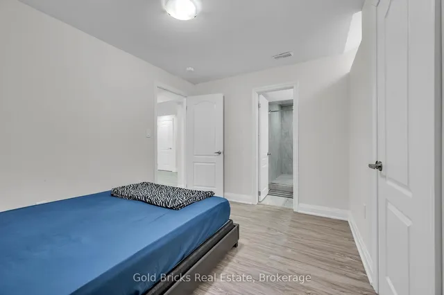 Additional image 36 of 18 Germain Circ