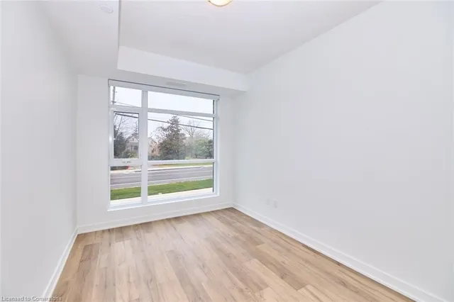 Additional image 33 of 600 North Service Rd Unit 108