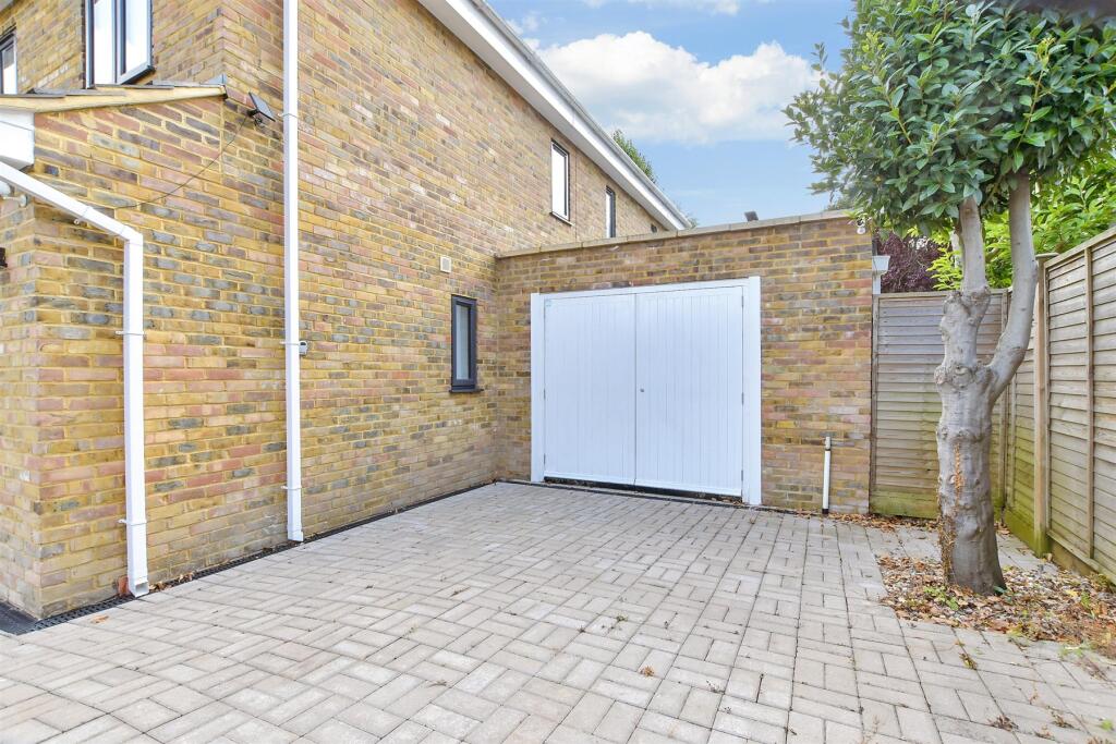 Additional image 12 of Box Ridge Avenue, Purley, Surrey