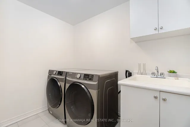 Additional image 37 of 483 Manhattan Common