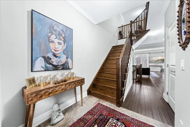 Additional image 3 of 75 Southshore Cres