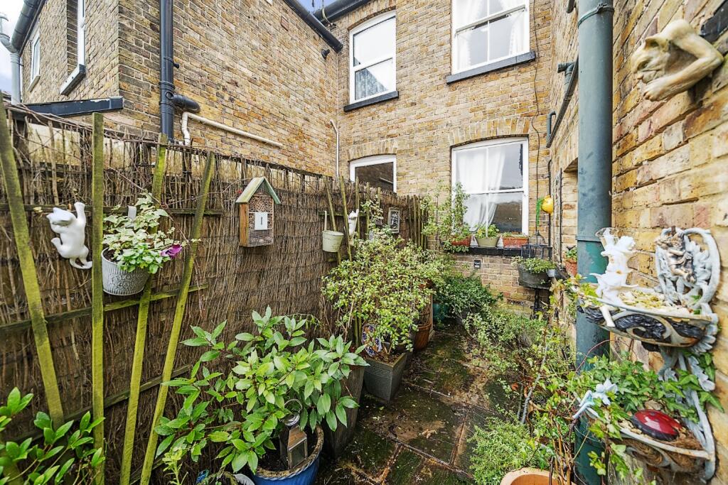 Additional image 16 of Woodnesborough Road, Sandwich, Kent, CT13