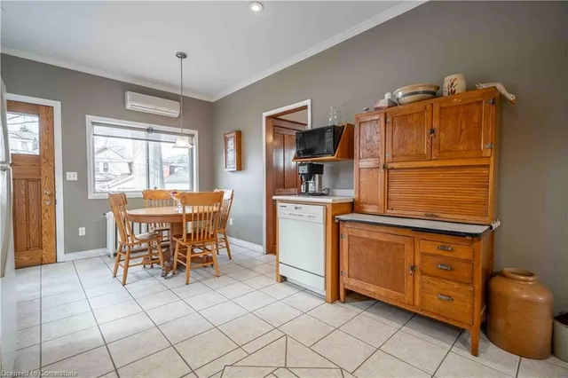 Additional image 19 of 206 Fairleigh Ave