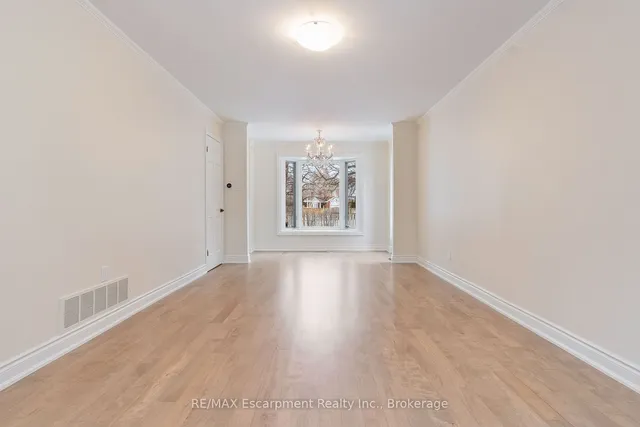 Additional image 14 of 501 CHAMBERLAIN Lane