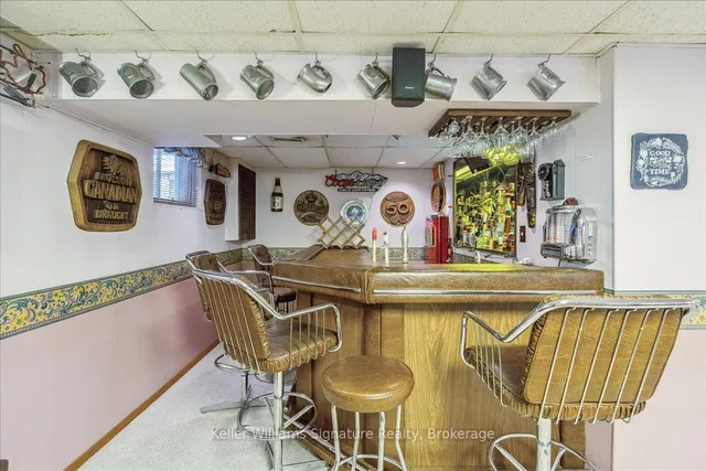 Additional image 18 of 3302 Victory Cres