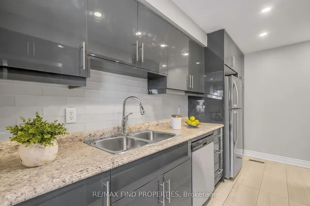 Additional image 9 of 2301 Derry Rd Unit 13