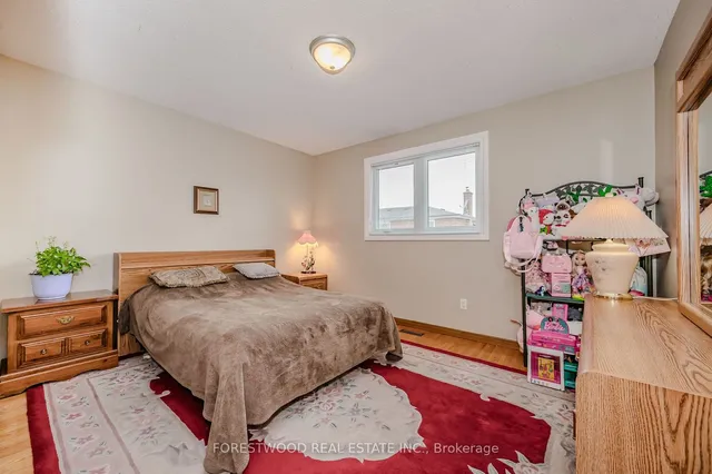 Additional image 21 of 924 Lovingston Cres