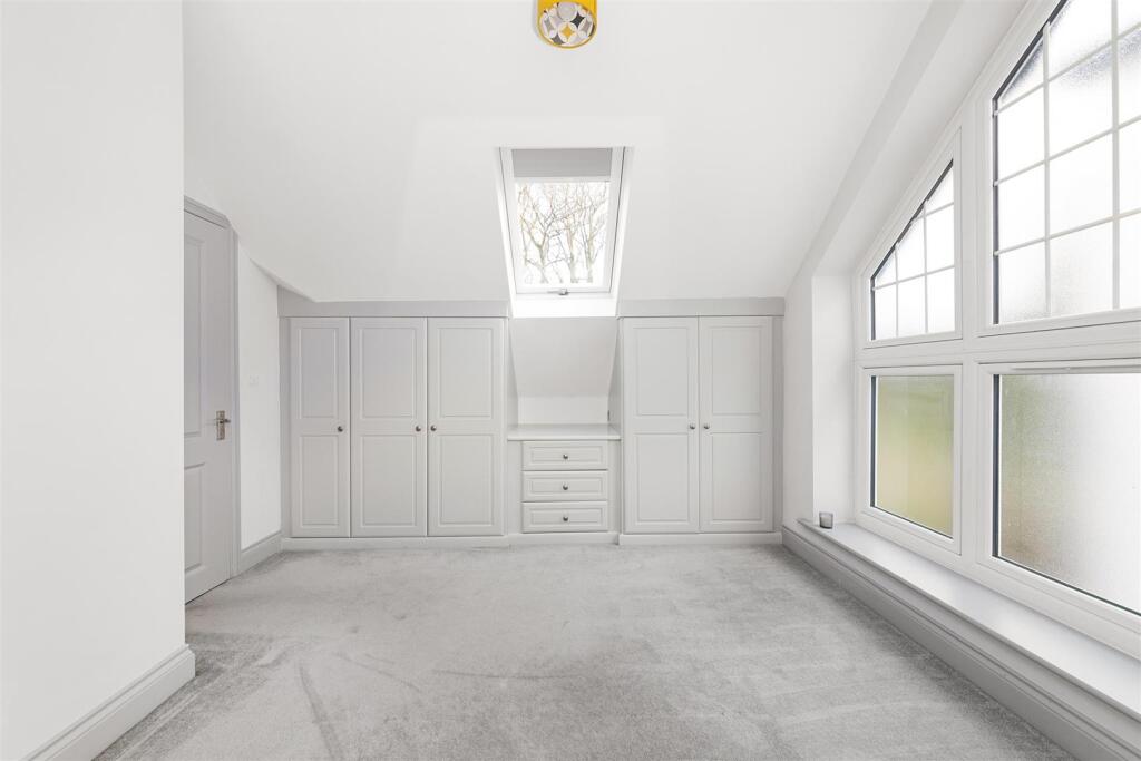 Additional image 9 of Woodcote Valley Road, Purley