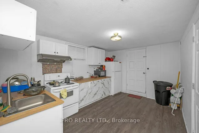 Additional image 30 of 41 Dumbarton Ave