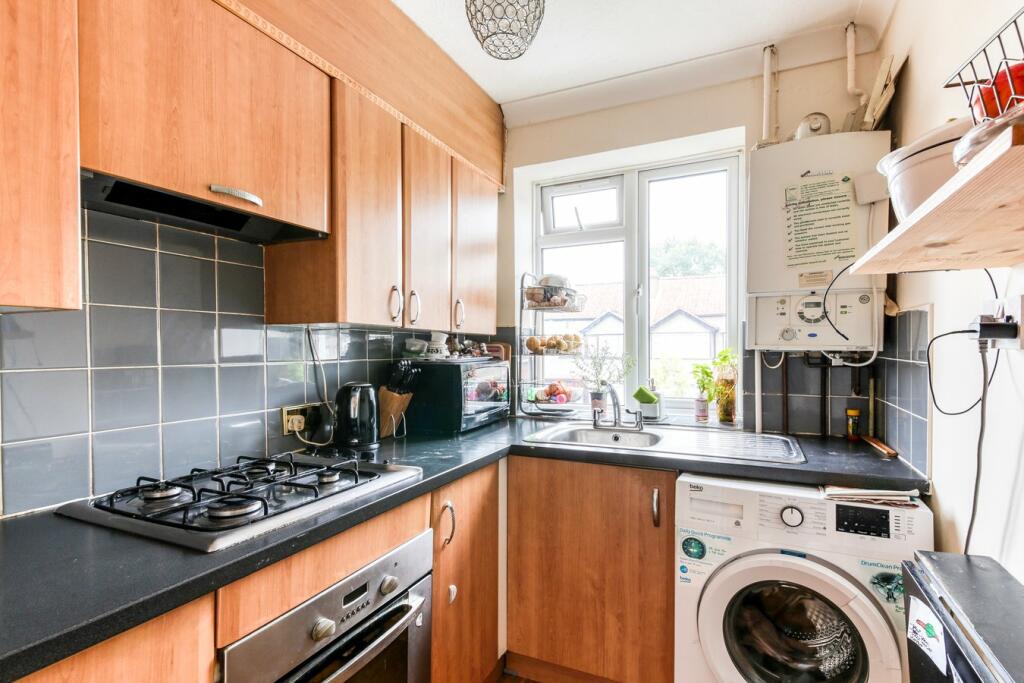 Additional image 4 of Galpins Road, Thornton Heath, CR7