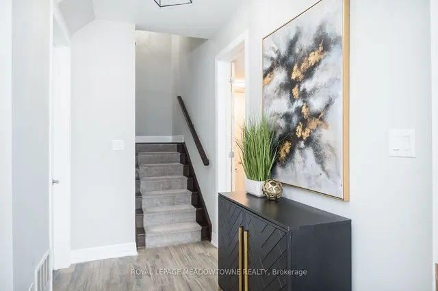 Additional image 4 of 501 Buckeye Crt Unit 16