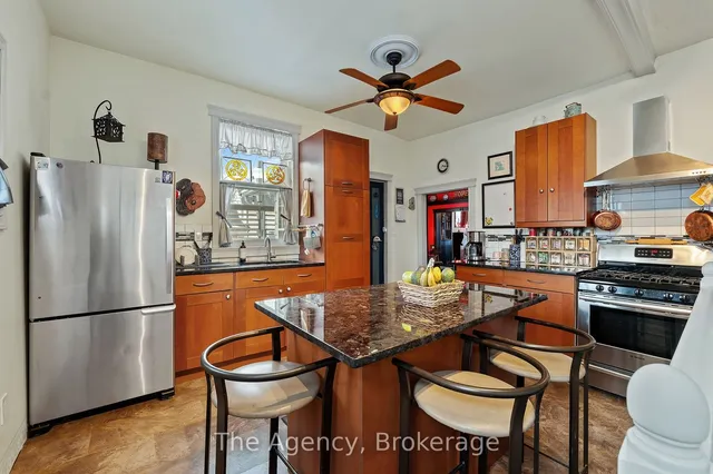 Additional image 18 of 35 Jones St