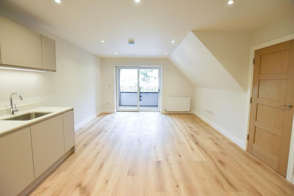 Additional image 4 of Endlesham Court, 131 Woodcote Valley Road, Purley, CR8