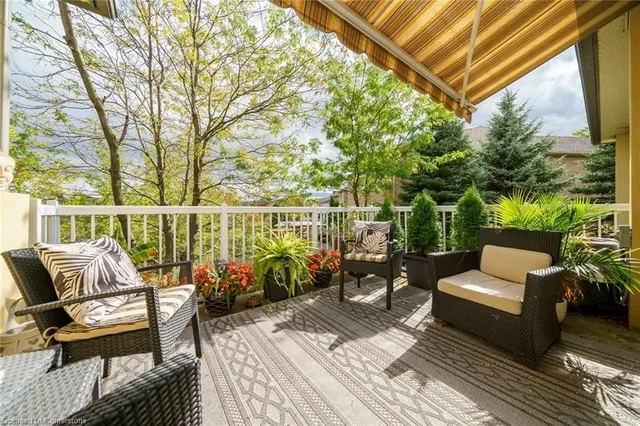 Additional image 8 of 61 Cloverleaf Dr Unit 2