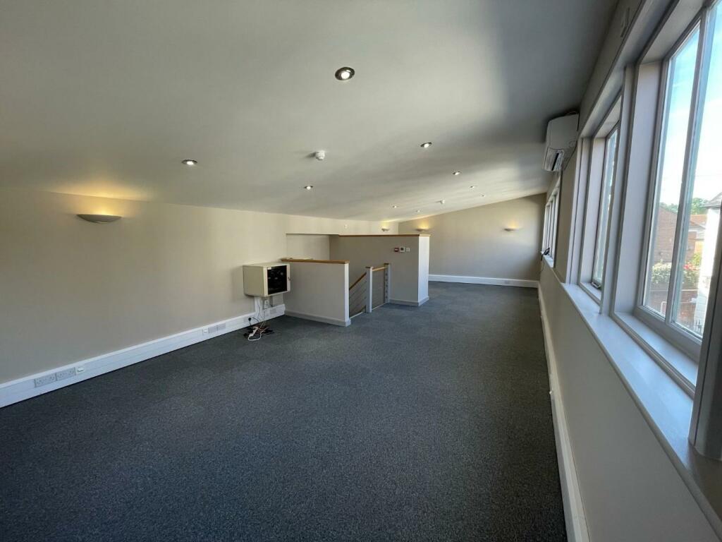 Additional image 4 of Chantry Yard, King Street, Canterbury